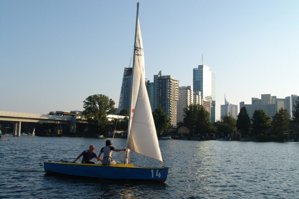 Media & Presse Alte Donau Download Skyline Segelboot