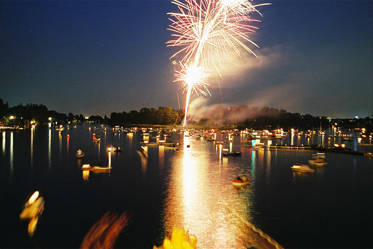 Veranstaltungen Alte Donau: Lichterfest mit Feuerwerk